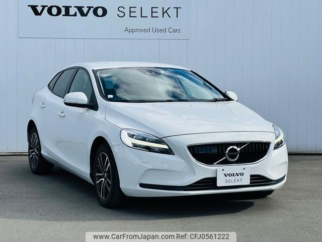 volvo v40 2018 quick_quick_MB4154T_YV1MV2820J2493377 image 2