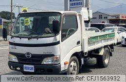 hino dutro 2011 CFJ1563932