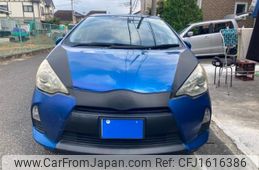 toyota aqua 2012 CFJ1616386