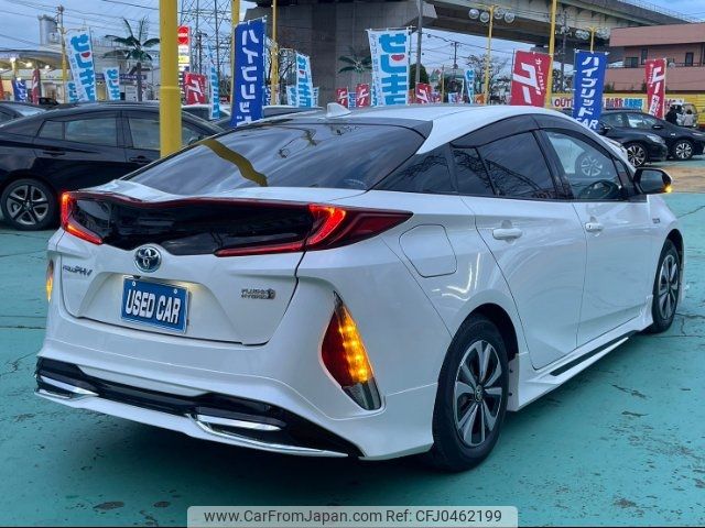 toyota prius-phv 2017 -TOYOTA--Prius PHV ZVW52--3012063---TOYOTA--Prius PHV ZVW52--3012063- image 2