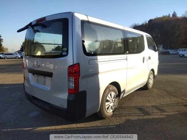 nissan nv350-caravan-van 2017 quick_quick_CBF-VR2E26_VR2E26-103810 image 2