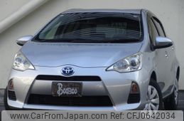 toyota aqua 2012 quick_quick_DAA-NHP10_2130521