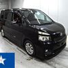 toyota voxy 2010 -TOYOTA--Voxy ZRR70W--ZRR70-0372411---TOYOTA--Voxy ZRR70W--ZRR70-0372411- image 1