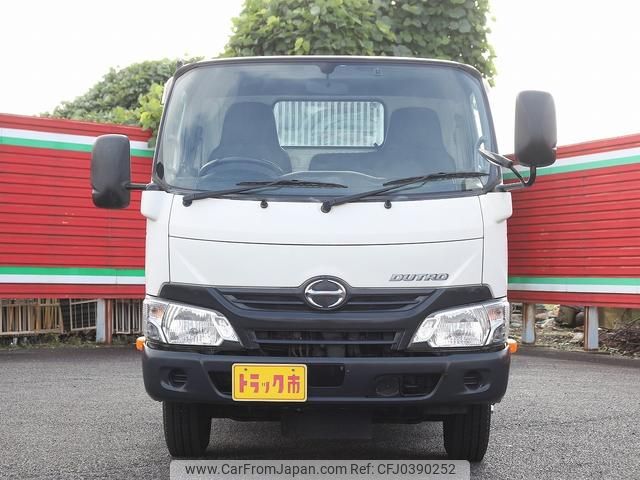 hino dutro 2017 GOO_NET_EXCHANGE_0505500A30241030W001 image 2