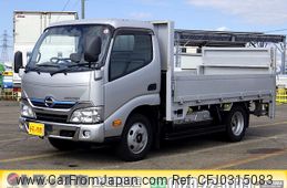 hino dutro 2018 CFJ0315083