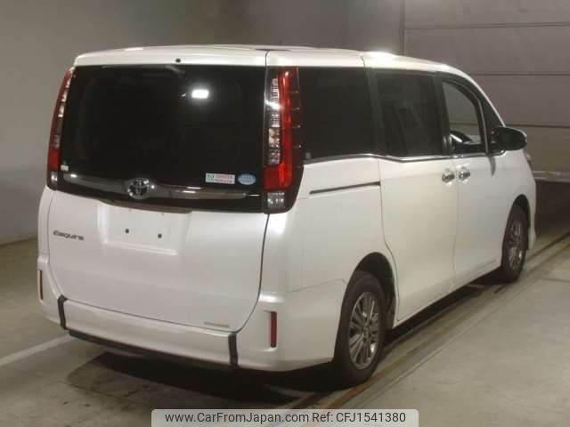 toyota esquire 2017 CFJ1541380 image 2