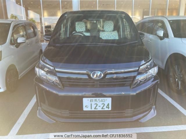 toyota voxy 2015 CFJ1836552 image 2