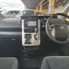 toyota voxy 2010 CFJ1839743 image 5