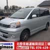 toyota voxy 2002 -TOYOTA--Voxy AZR65G--0013818---TOYOTA--Voxy AZR65G--0013818- image 1