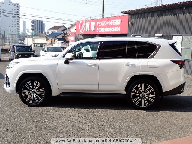 lexus lx 2023 25522410 image 2