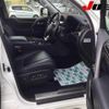 lexus lx 2017 CFJ1682389 image 8