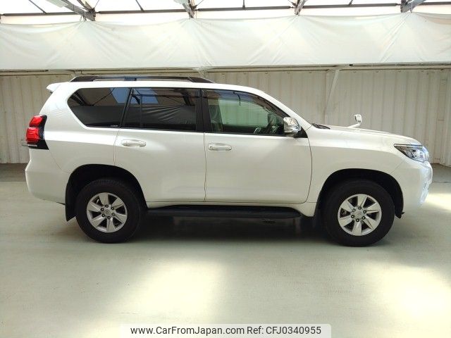 toyota land-cruiser-prado 2018 ENHANCEAUTO_1_ea289445 image 2