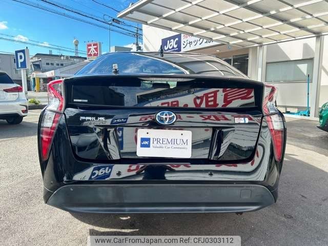 toyota prius 2017 -TOYOTA 【大阪 302ﾊ2295】--Prius DAA-ZVW50--ZVW50-806260---TOYOTA 【大阪 302ﾊ2295】--Prius DAA-ZVW50--ZVW50-806260- image 2