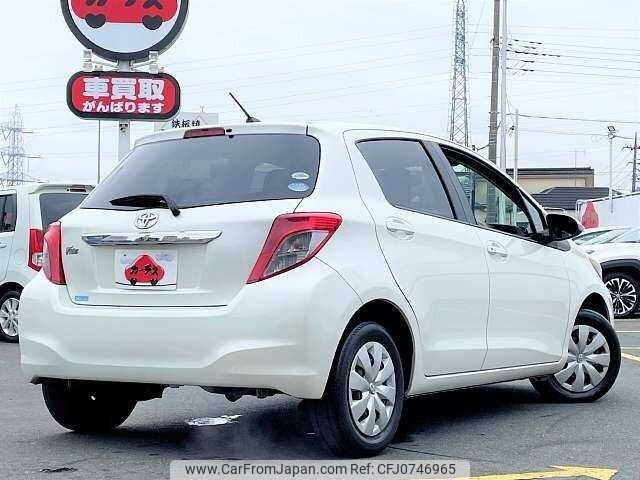 toyota vitz 2011 504928-927927 image 2