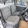 mitsubishi minicab-truck 2001 GOO_JP_700054078630250308004 image 23