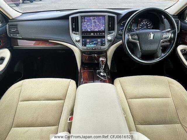 toyota crown 2013 504928-927143 image 1