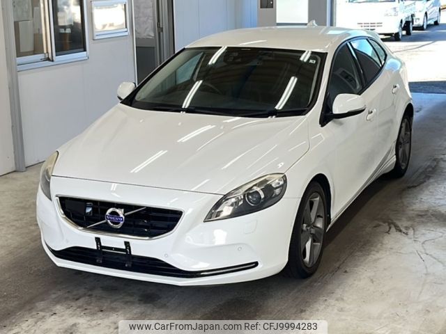 volvo v40 2013 -VOLVO--Volvo V40 MB4164T-D2047401---VOLVO--Volvo V40 MB4164T-D2047401- image 1