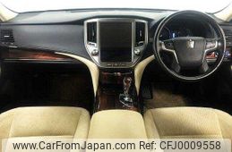 toyota crown 2015 504928-922553