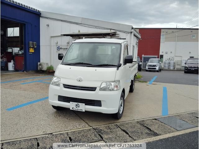 toyota liteace-truck 2017 CFJ1763324 image 2