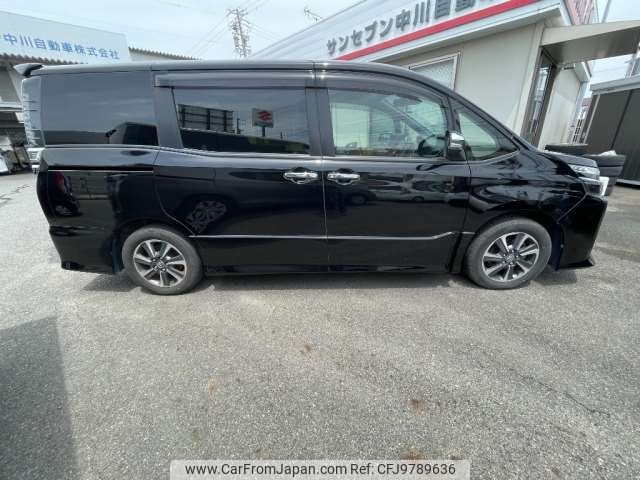 toyota voxy 2018 -TOYOTA--Voxy ZRR80W--ZRR80-0411312---TOYOTA--Voxy ZRR80W--ZRR80-0411312- image 2