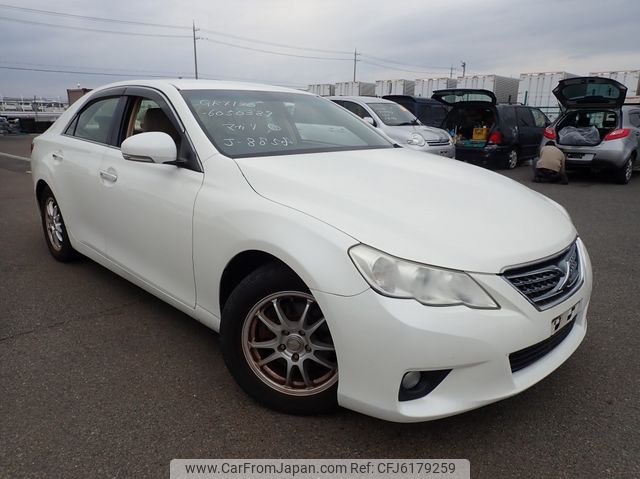 Toyota mark x 2011