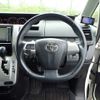 toyota noah 2010 NIKYO_QX47652 image 10