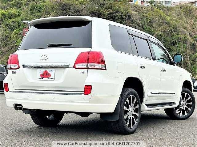toyota land-cruiser 2011 504928-929874 image 2