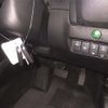 honda fit 2018 CFJ1865914 image 9
