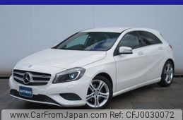 mercedes-benz a-class 2015 GOO_JP_700080167230240720004