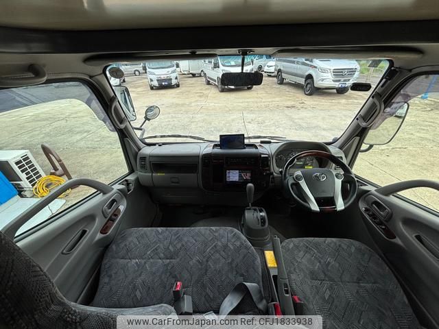 toyota camroad 2015 CFJ1833938 image 2