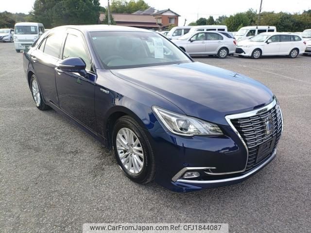 toyota crown-hybrid 2018 CFJ1844087 image 2