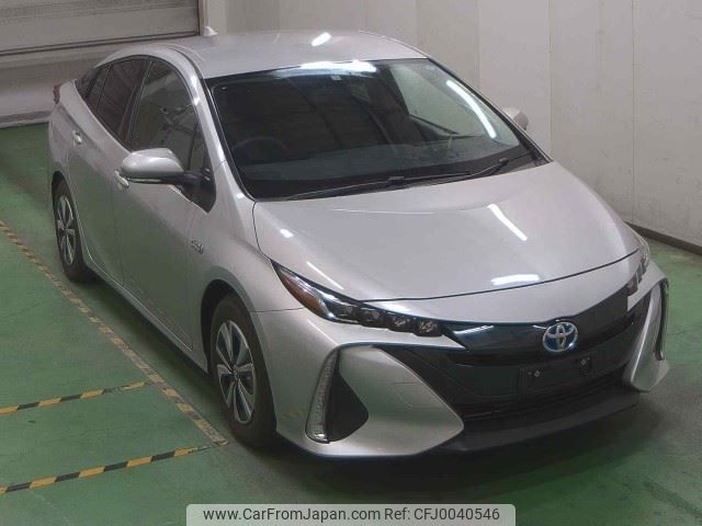 toyota prius-phv 2017 -TOYOTA--Prius PHV ZVW52--3014062---TOYOTA--Prius PHV ZVW52--3014062- image 1