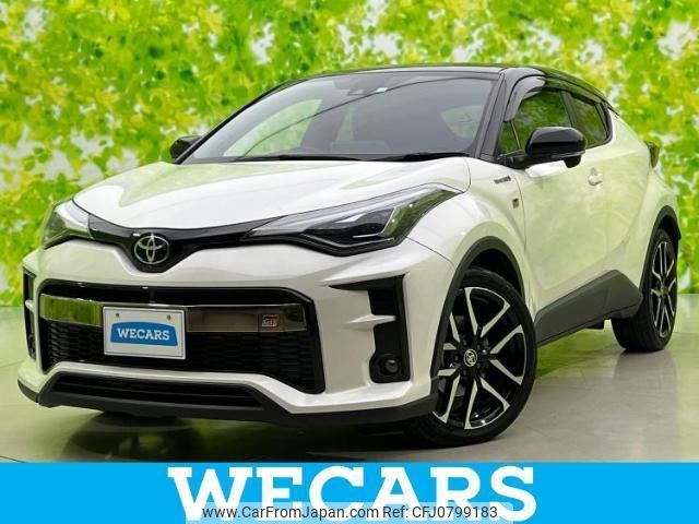 toyota c-hr 2020 quick_quick_6AA-ZYX11_ZYX11-2012743 image 1