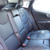 volvo v40 2016 CFJ1770320 image 33