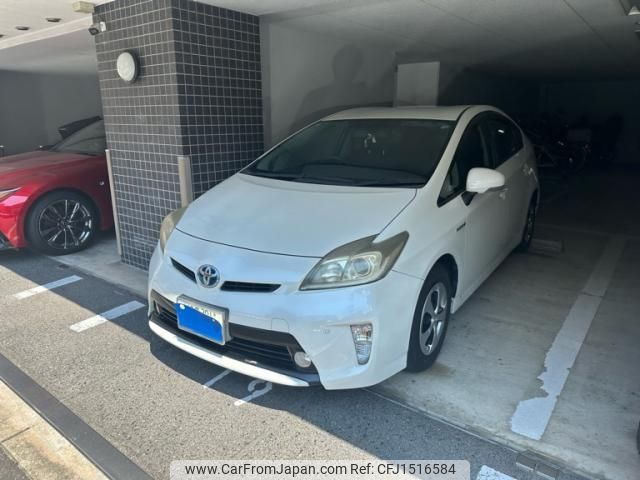 toyota prius 2013 CFJ1516584 image 2