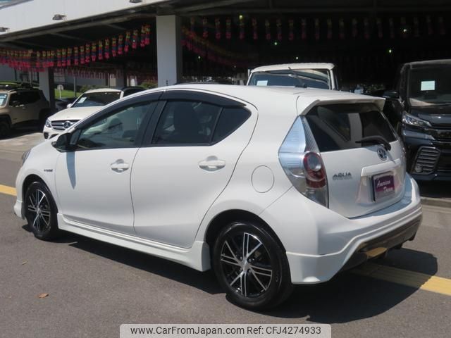 toyota aqua 2013 -TOYOTA 【名変中 】--AQUA NHP10--6178019---TOYOTA 【名変中 】--AQUA NHP10--6178019- image 2