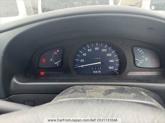 toyota hilux-pick-up 2004 NIKYO_KB59152 image 2