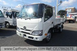 hino dutro 2022 GOO_NET_EXCHANGE_0502426A30220930W004