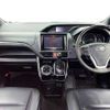 toyota esquire 2015 504928-930404 image 1