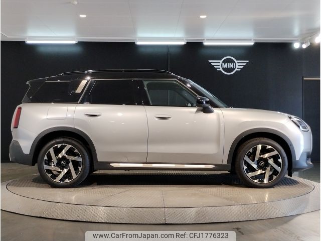 mini mini-others 2024 CFJ1776323 image 2