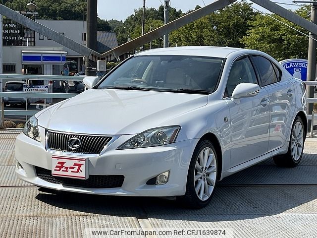 lexus is 2009 CFJ1639874 image 1
