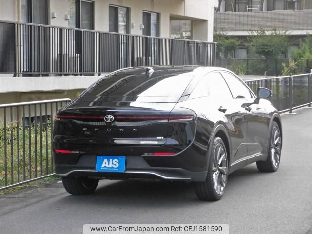 toyota crown 2023 CFJ1581590 image 2