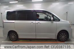 toyota voxy 2008 NIKYO_WZ98538