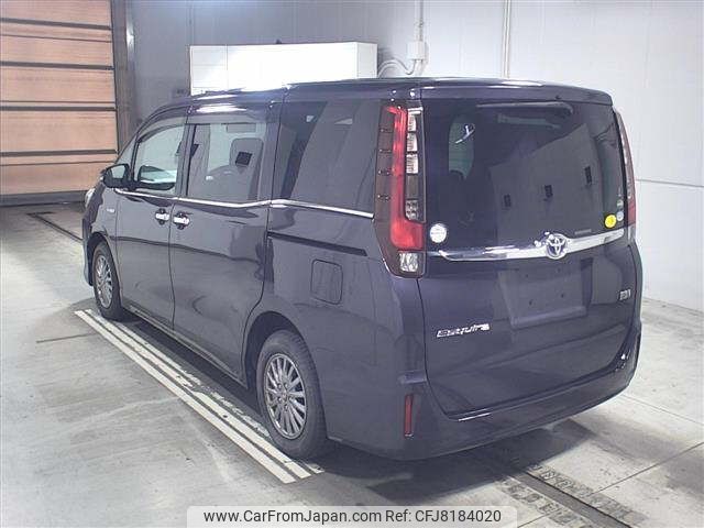 toyota esquire 2014 CFJ8184020 image 2