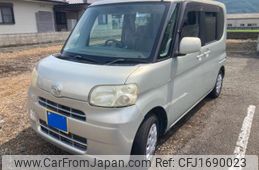daihatsu tanto 2010 CFJ1690023