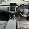 toyota crown-hybrid 2018 quick_quick_6AA-AZSH20_AZSH20-1017706 image 3