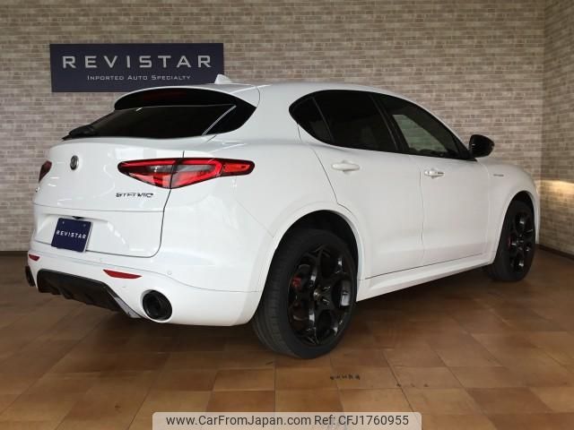 alfa-romeo stelvio 2022 CFJ1760955 image 2