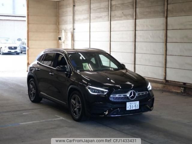 mercedes-benz gla-class 2023 quick_quick_3DA-247713M_W1N2477132J421933 image 1