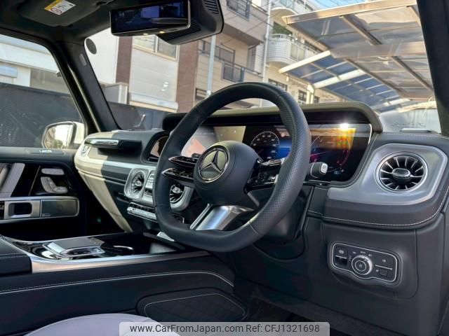 mercedes-benz g-class 2024 quick_quick_7CA-465310C_W1N4653102X005898 image 2