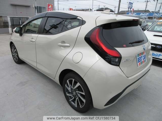 toyota aqua 2022 CFJ1580734 image 2